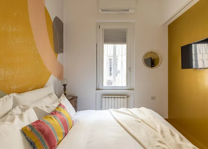Apartment Iflat Colorfull Near Navona *